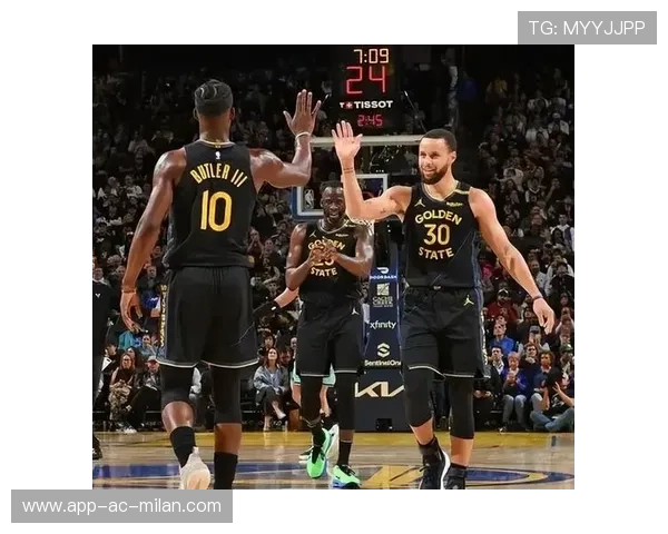 “勇士队新秀大放异彩，成为球队取胜关键”，勇士签约新秀