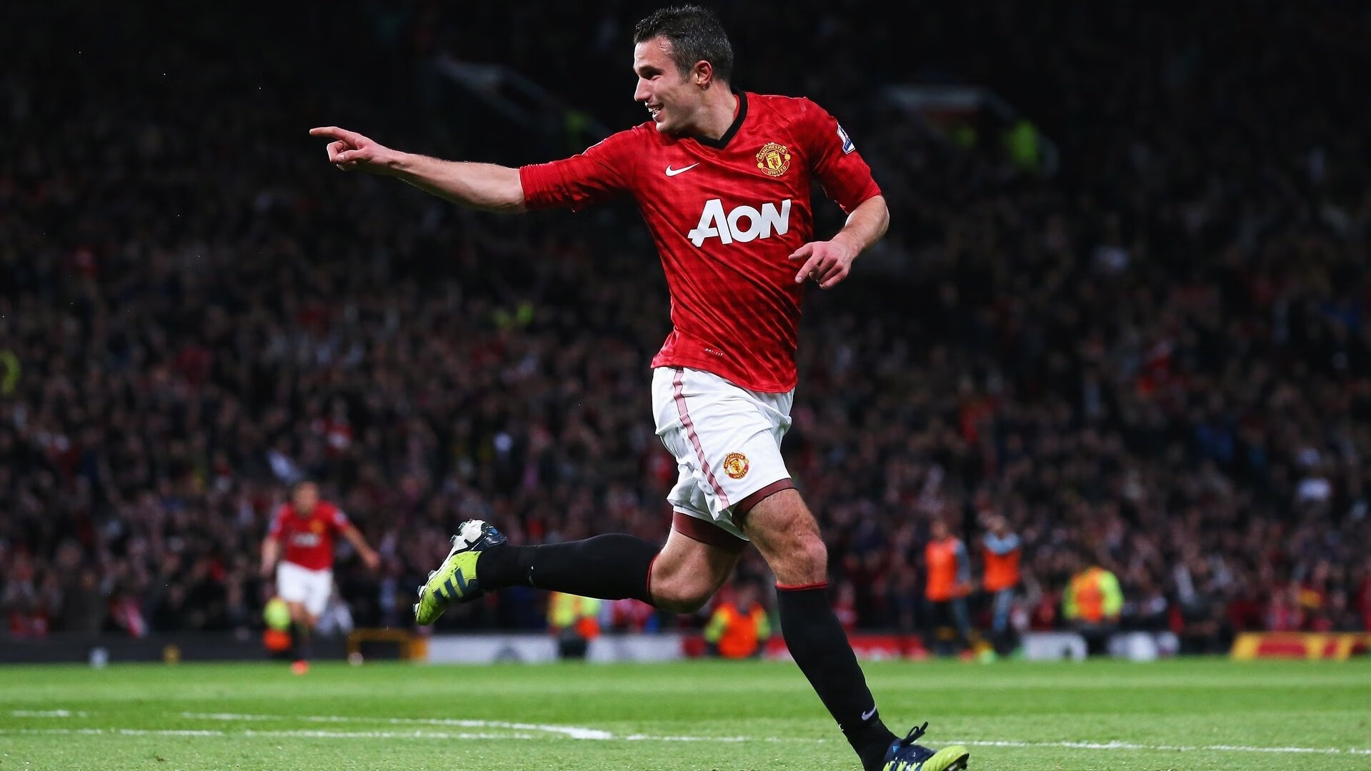 AC米兰-“武汉马拉松：冲刺瞬间，赛场爆发速度激情！”