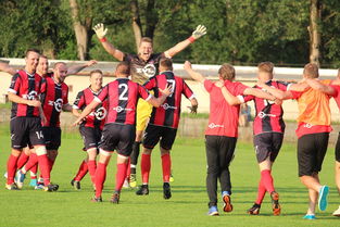 米兰体育官网-中超联赛中国足球逆袭 球迷情绪持续高涨，中超足球队最新动态