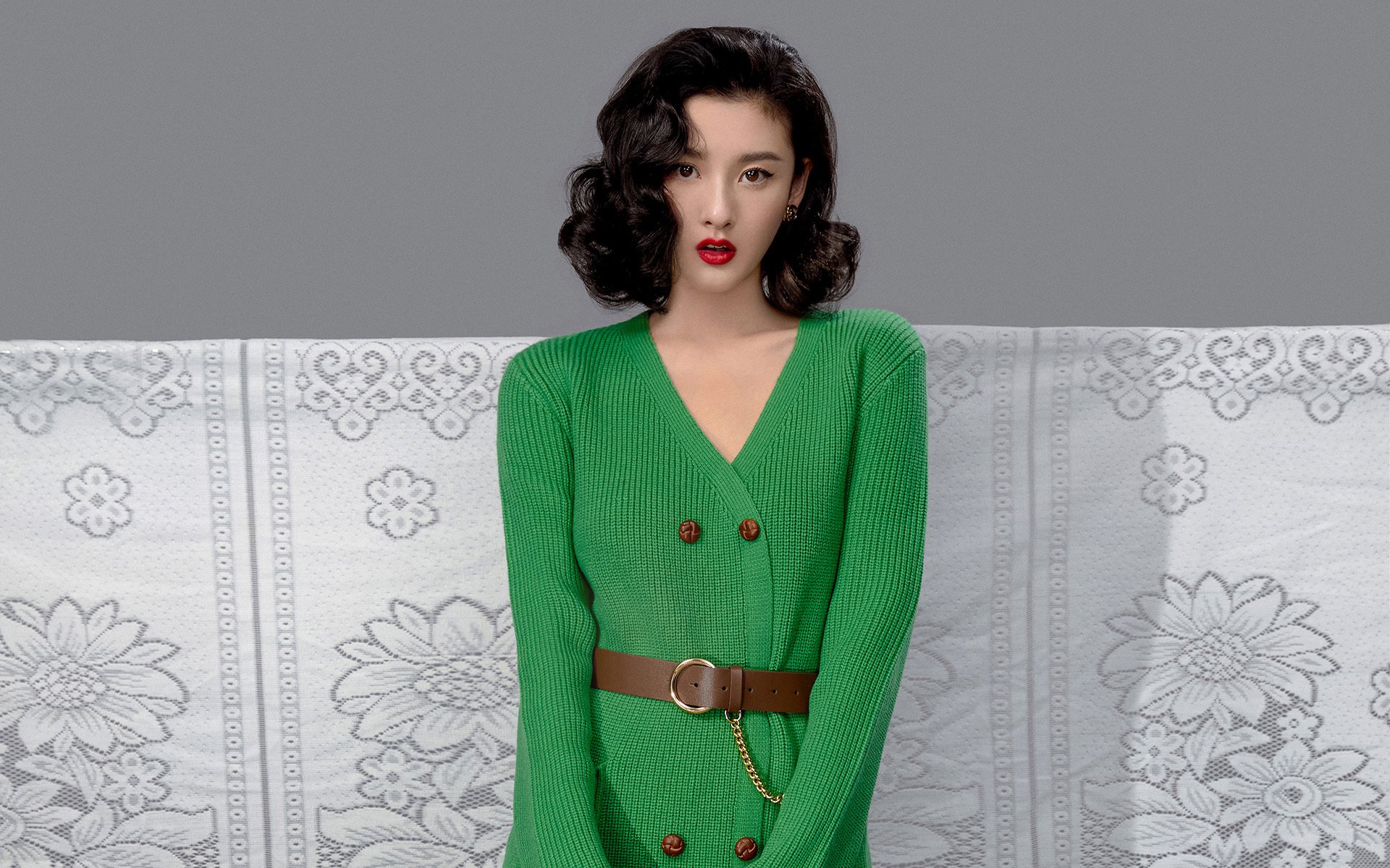 -张伟丽与粉丝互动大方分享护肤心得,张伟丽化妆